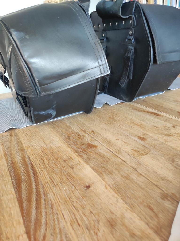 Lederen motor zijtassen Triumph Bonneville, Ophalen