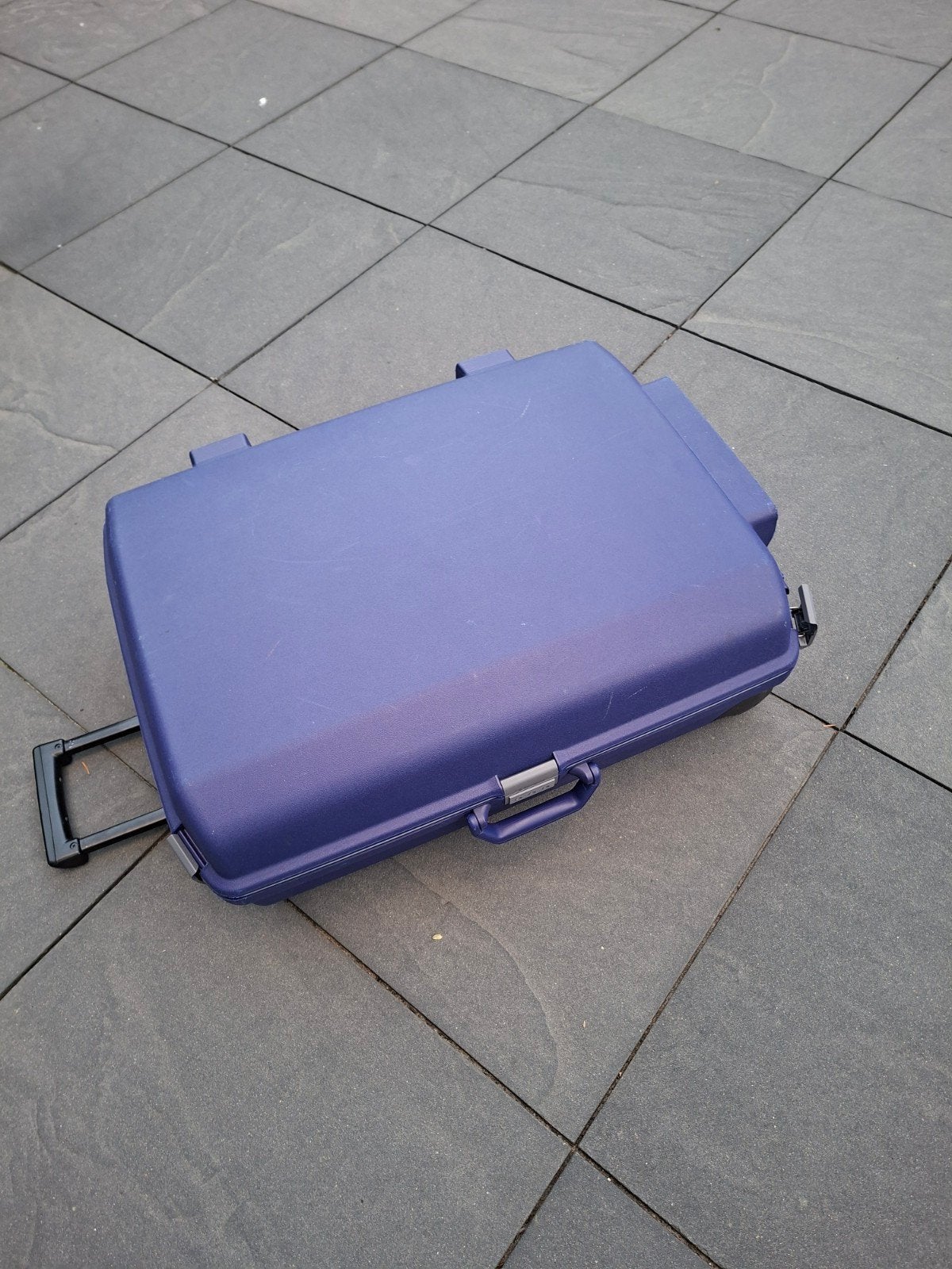 Samsonite Koffer met Wieltjes en Slot - Paars, Sieraden, Tassen en Uiterlijk, Koffers, Gebruikt, Hard kunststof, 35 tot 45 cm