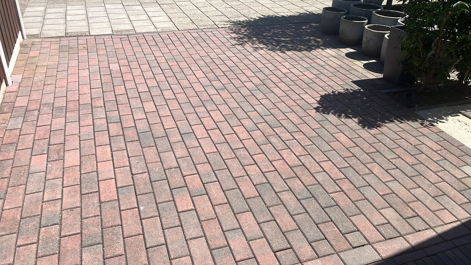 GRATIS een kleine 18m2 rood/zwart betonklinkers, Tuin en Terras, Ophalen, Zo goed als nieuw, Composiet