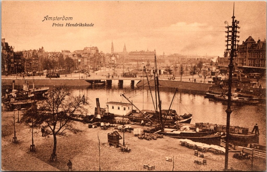 Amsterdam Prins Hendrikkade - 11 antieke ansichtkaarten, Ophalen of Verzenden, 1920 tot 1940, Gelopen, Noord-Holland
