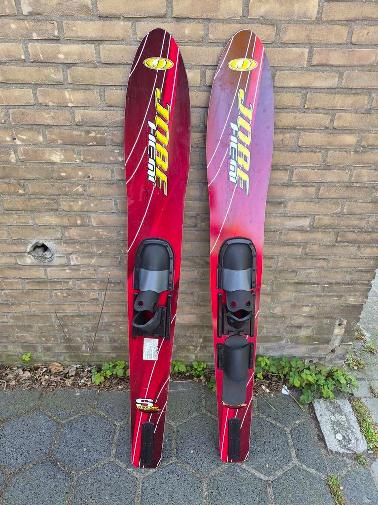 Waterski's  zo goed als nieuw merk Jobe Hemi, Watersport en Boten, Waterski's, Ophalen, Zo goed als nieuw, Waterski's