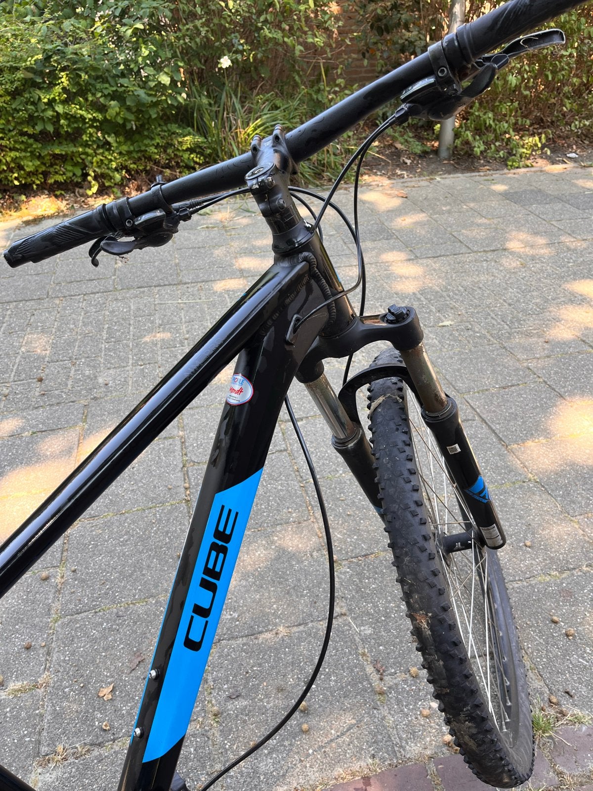 Kinder Cube Mountainbike Zwart, frame S, wielen 27,5 inch, Fietsen en Brommers, Fietsen | Mountainbikes en ATB, Gebruikt, Hardtail