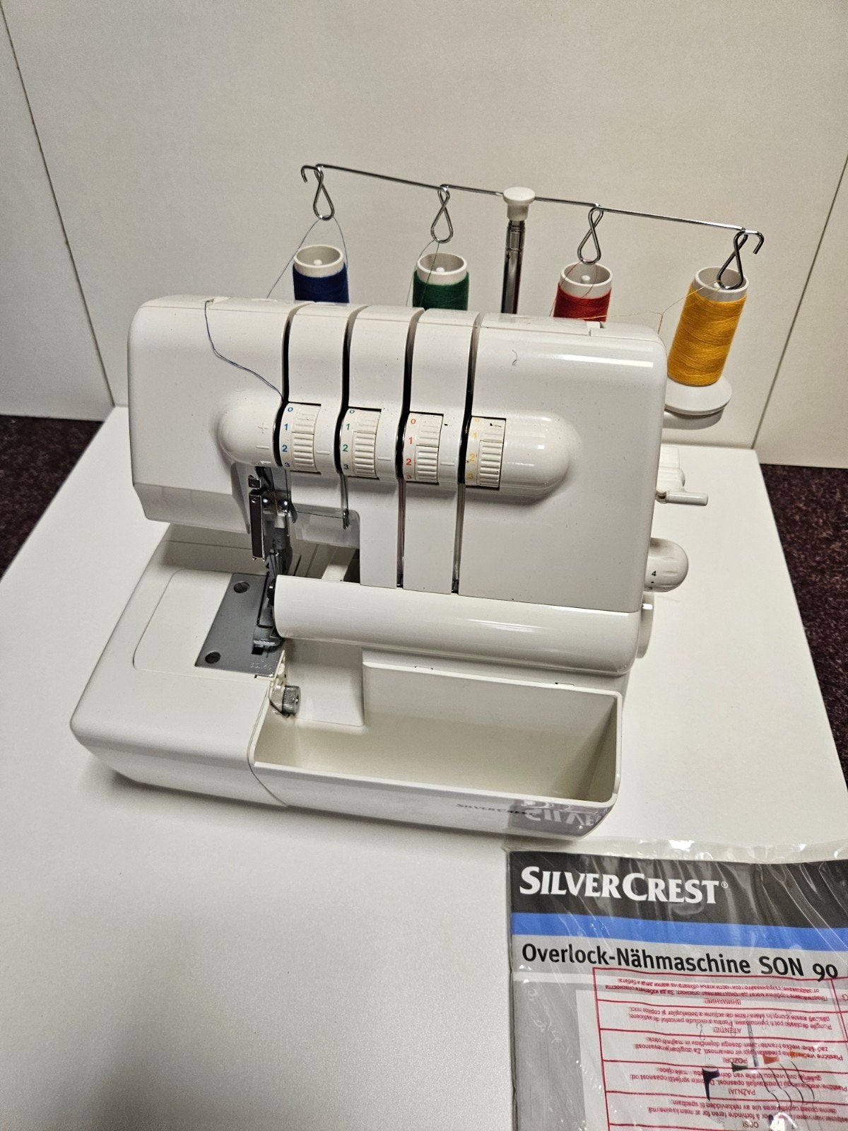 SilverCrest Overlock-Naaimachine SON 90 A1, Ophalen, Zo goed als nieuw, Lockmachine, Overige merken