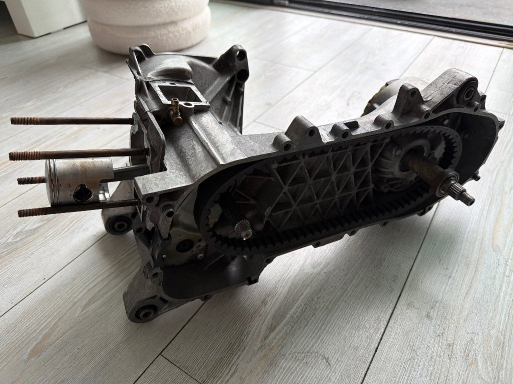 Hexagon motorblok 125 cc, Ophalen