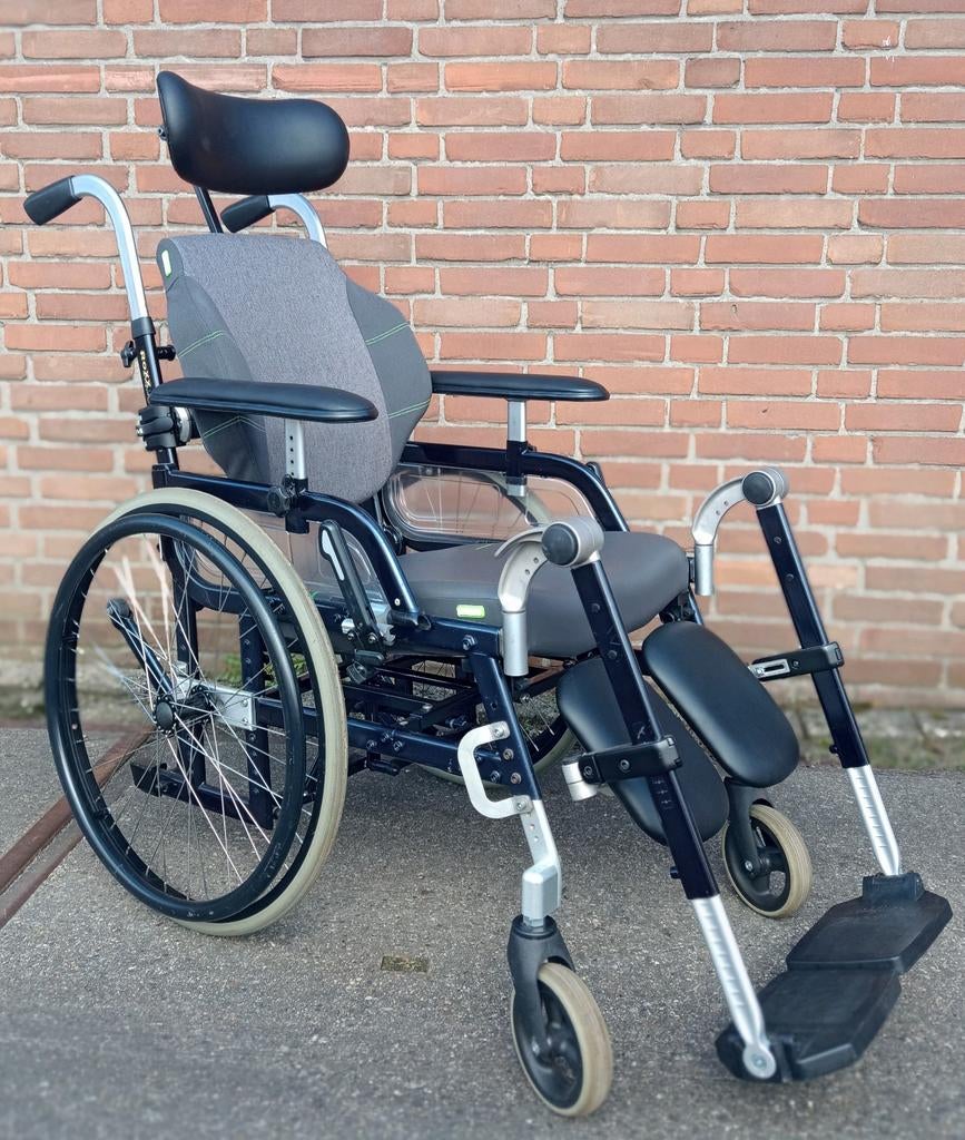 Life & Mobility rolstoel ROXX met NEWTON kussen en rugleunin, Diversen, Rolstoelen, Ophalen, Zo goed als nieuw, Duwrolstoel