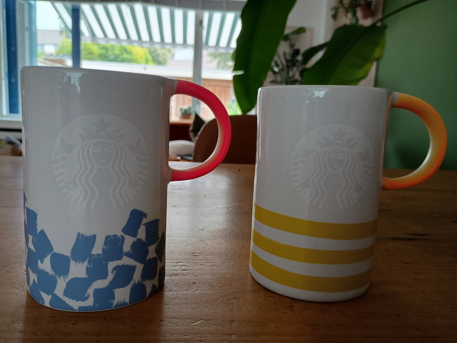 Starbucks bekers set neon oor 2016., Ophalen of Verzenden