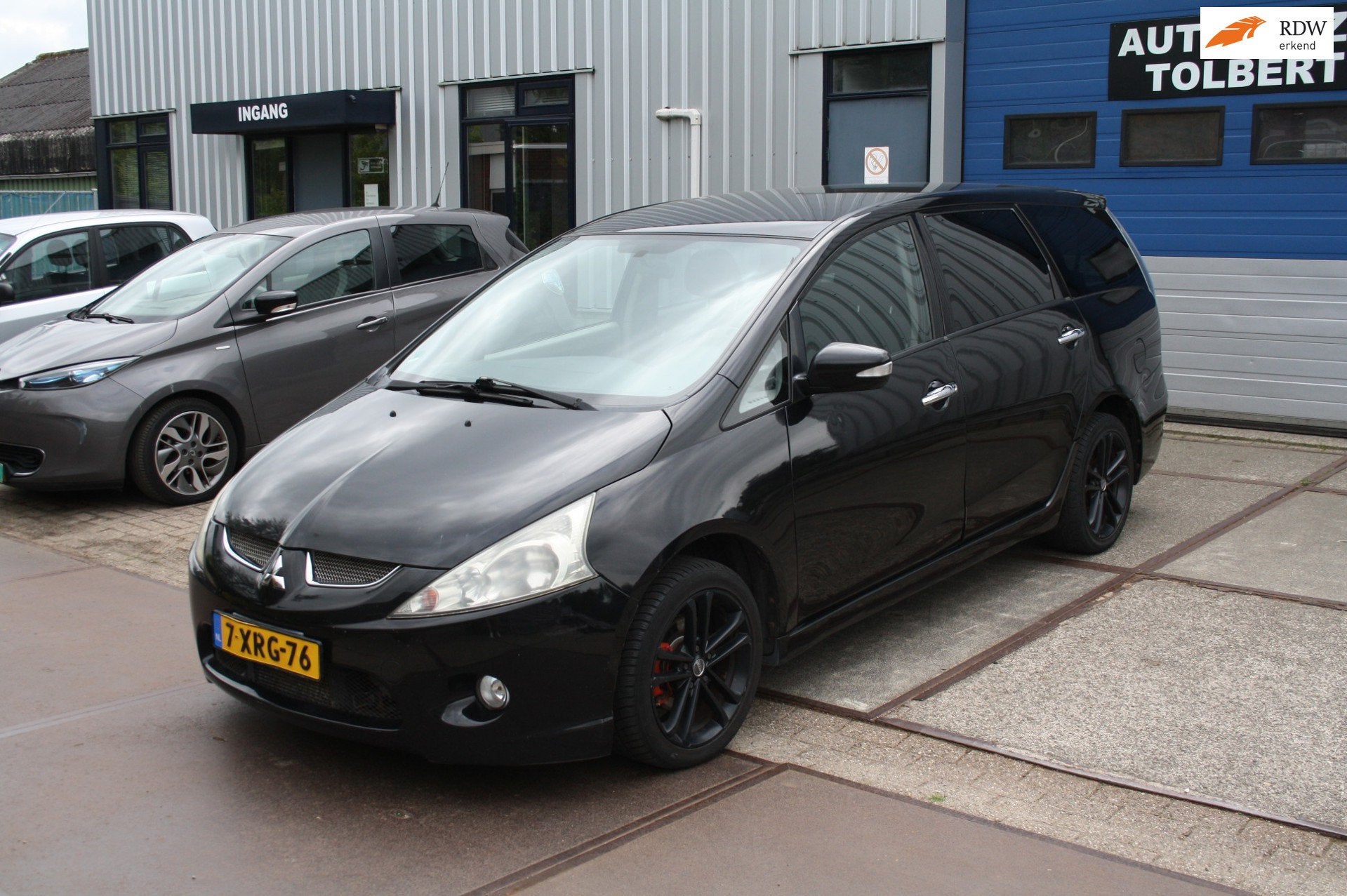 Mitsubishi Grandis 2.0 DI-D Intense *7-PERS*BJ'10*VW-ENGINE*, Auto's, Mitsubishi, Voorwielaandrijving, 15 km/l, Gebruikt, Zwart