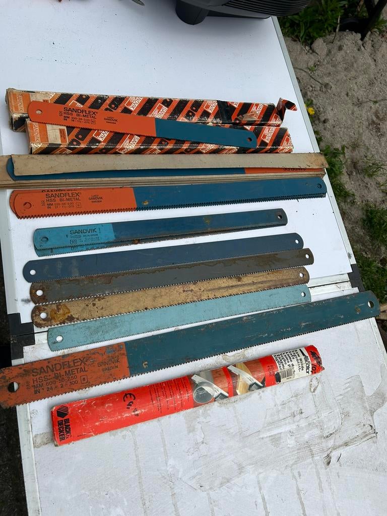 Verschillende zaagbladen sandvik, Doe-het-zelf en Verbouw, Ophalen, Zo goed als nieuw, IJzer