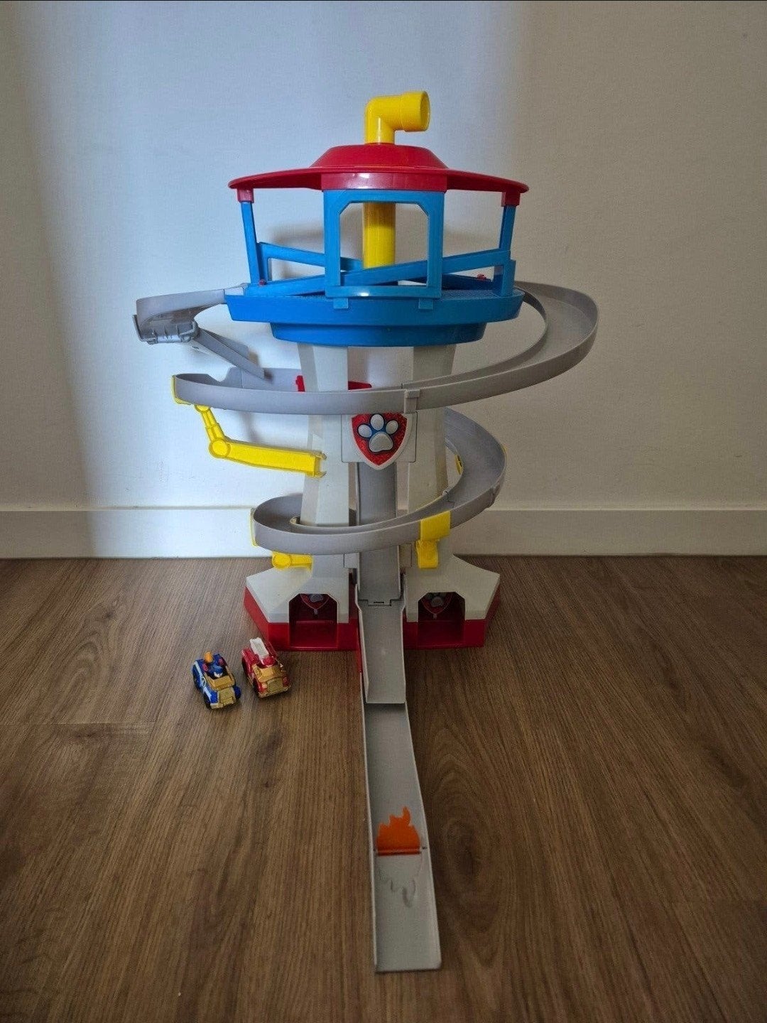 Paw Patrol Uitkijktoren met 2 auto's, Ophalen, Zo goed als nieuw