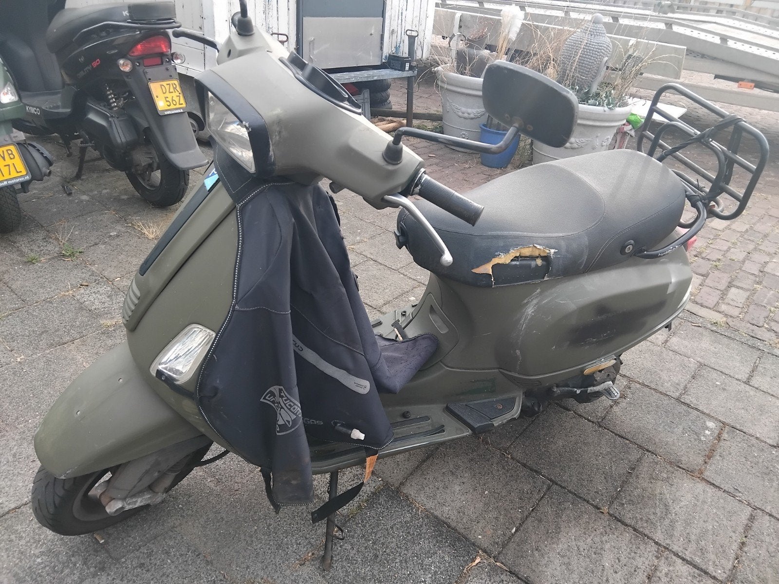 vespa s scooter 2012 loop of sloop, Ophalen