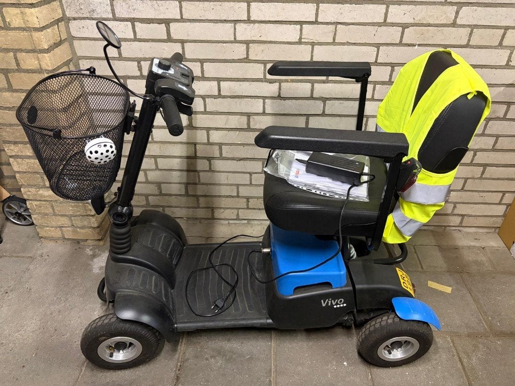 Vivo scootmobiel  (life & Mobility)te koop, Ophalen, Gebruikt, Overige merken, 11 t/m 15 km/u