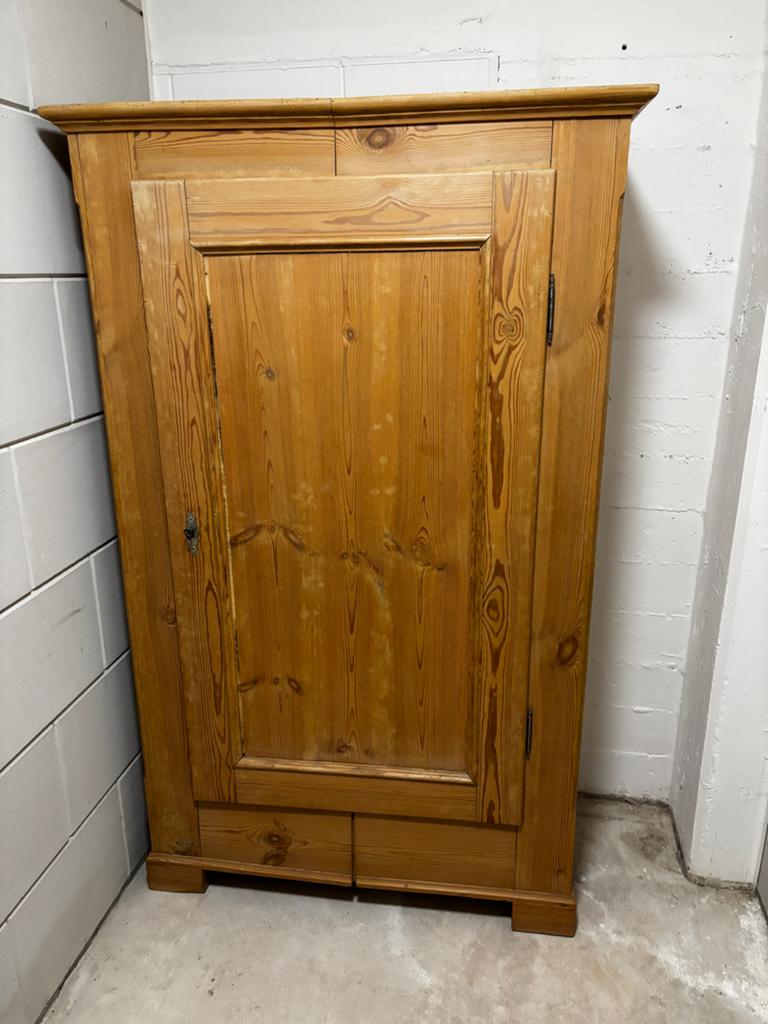 Antieke grenen kast met legplanken, Ophalen