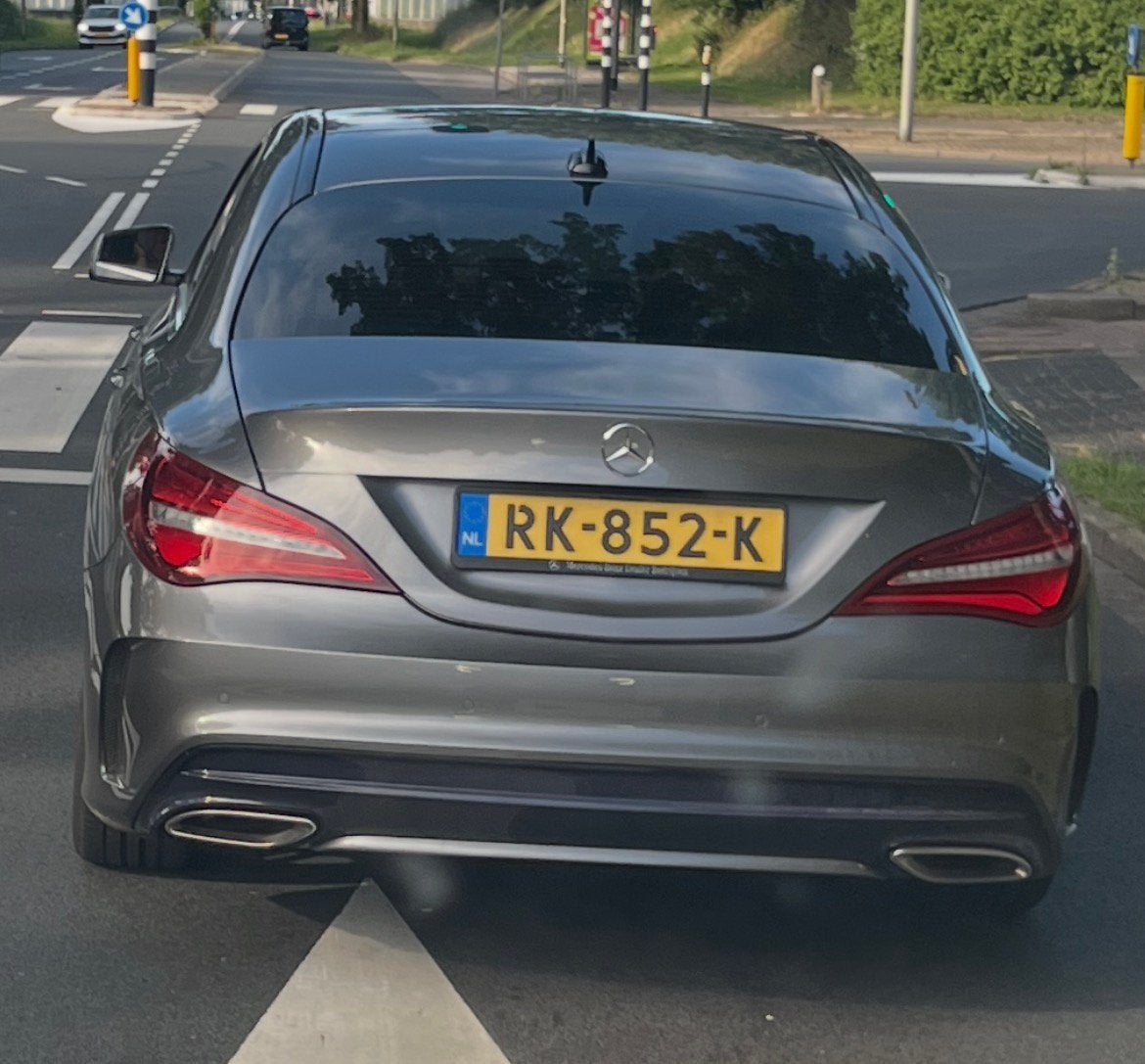 Mercedes-Benz CLA 180 122pk 7G-DCT 2017 Grijs, 4 cilinders, 715 kg, 122 pk, 1200 kg