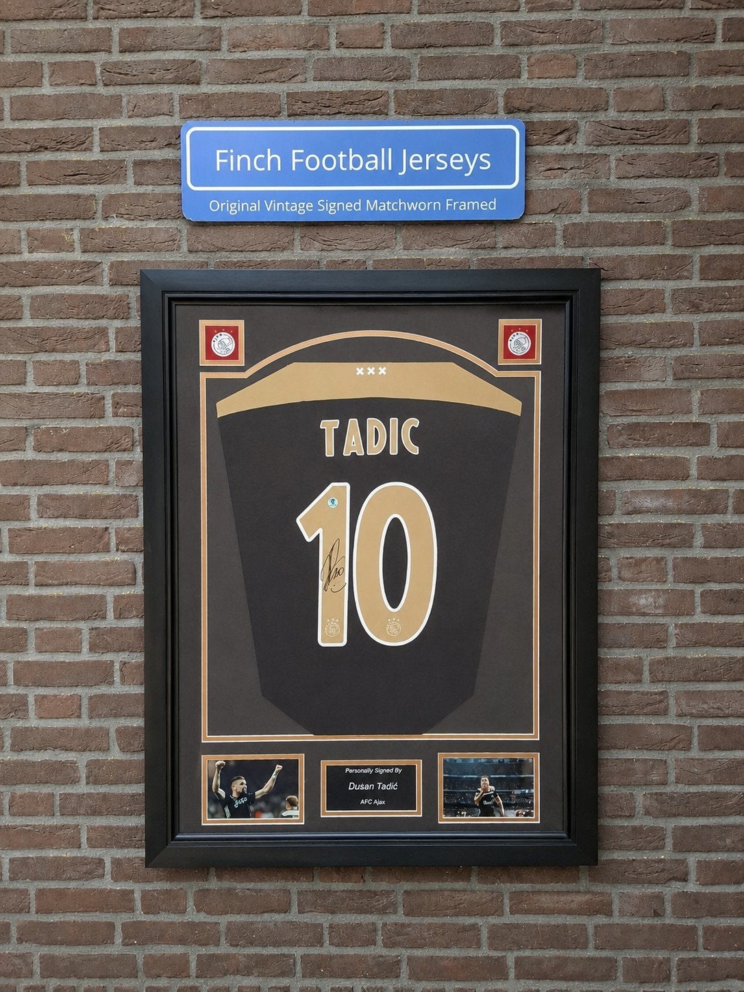 FRAMED SIGNED AJAX AWAY 18/19 DUSAN TADIC WITH COA, Ophalen of Verzenden, Nieuw, Ajax, Shirt