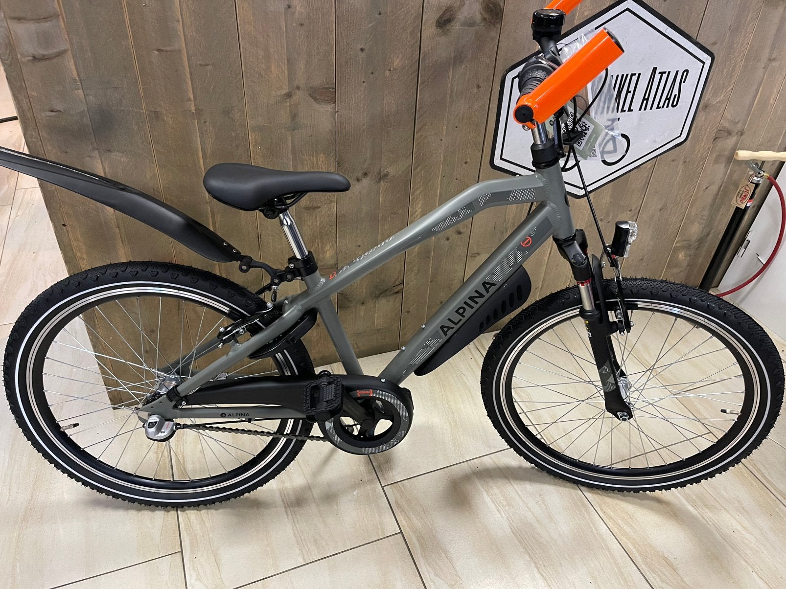 (NIEUW)Alpina trial 24 inch 3 versnellingen, Ophalen, Zo goed als nieuw, 24 inch, Versnellingen