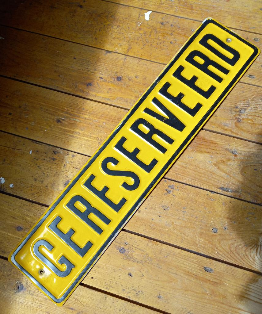 Bord voor garage, oprit of mancave 'gereserveerd'., Ophalen of Verzenden