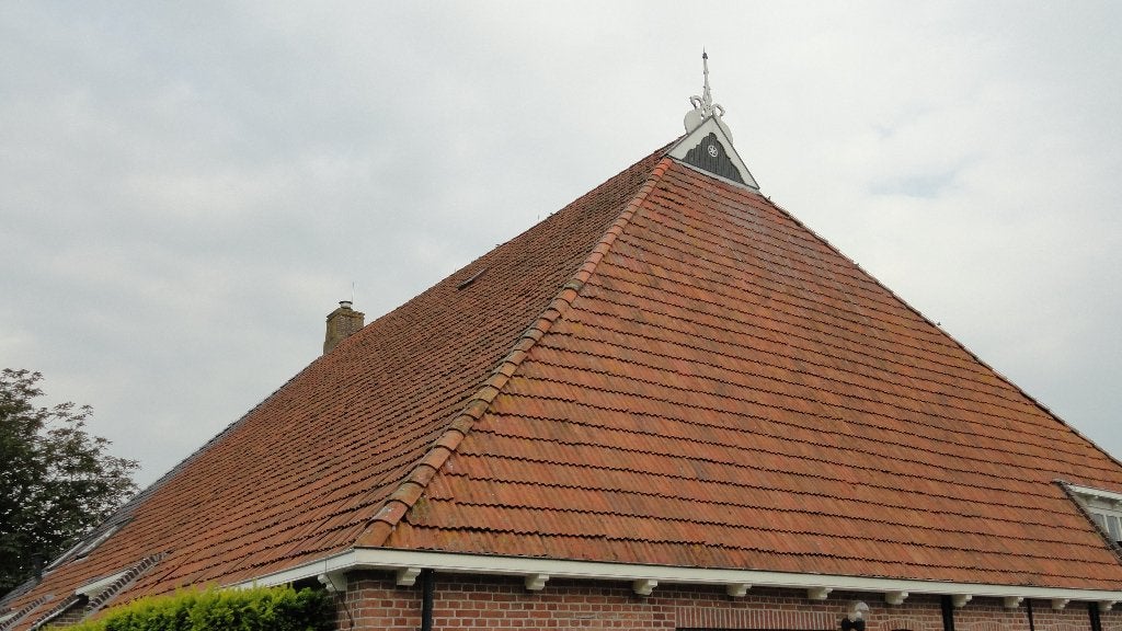 Friese golfjes dakpannen rood, gesmoord & geglazuurd., Ophalen, Overige materialen, Gebruikt, Overige typen