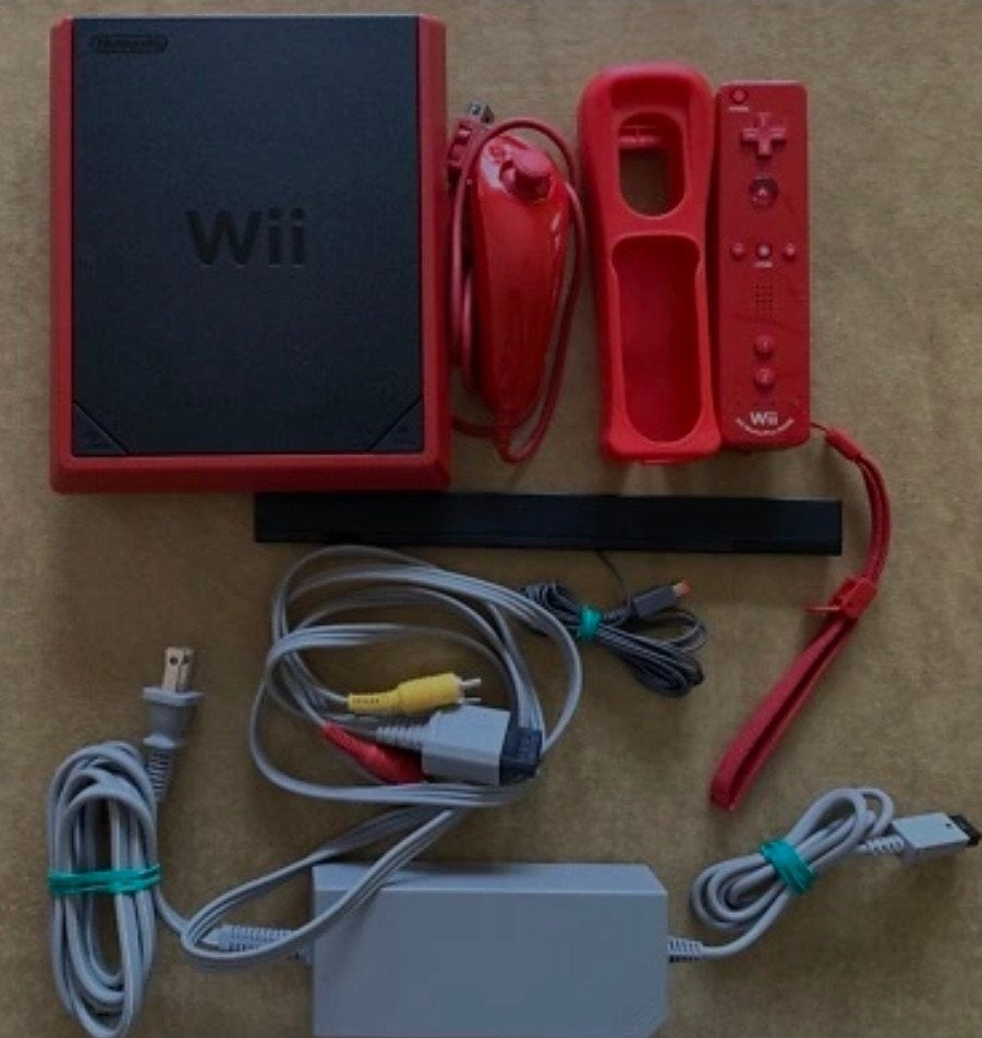 Wii Mini Rood - Zo goed als nieuw, Spelcomputers en Games, Spelcomputers | Nintendo Wii, Ophalen of Verzenden, Zo goed als nieuw
