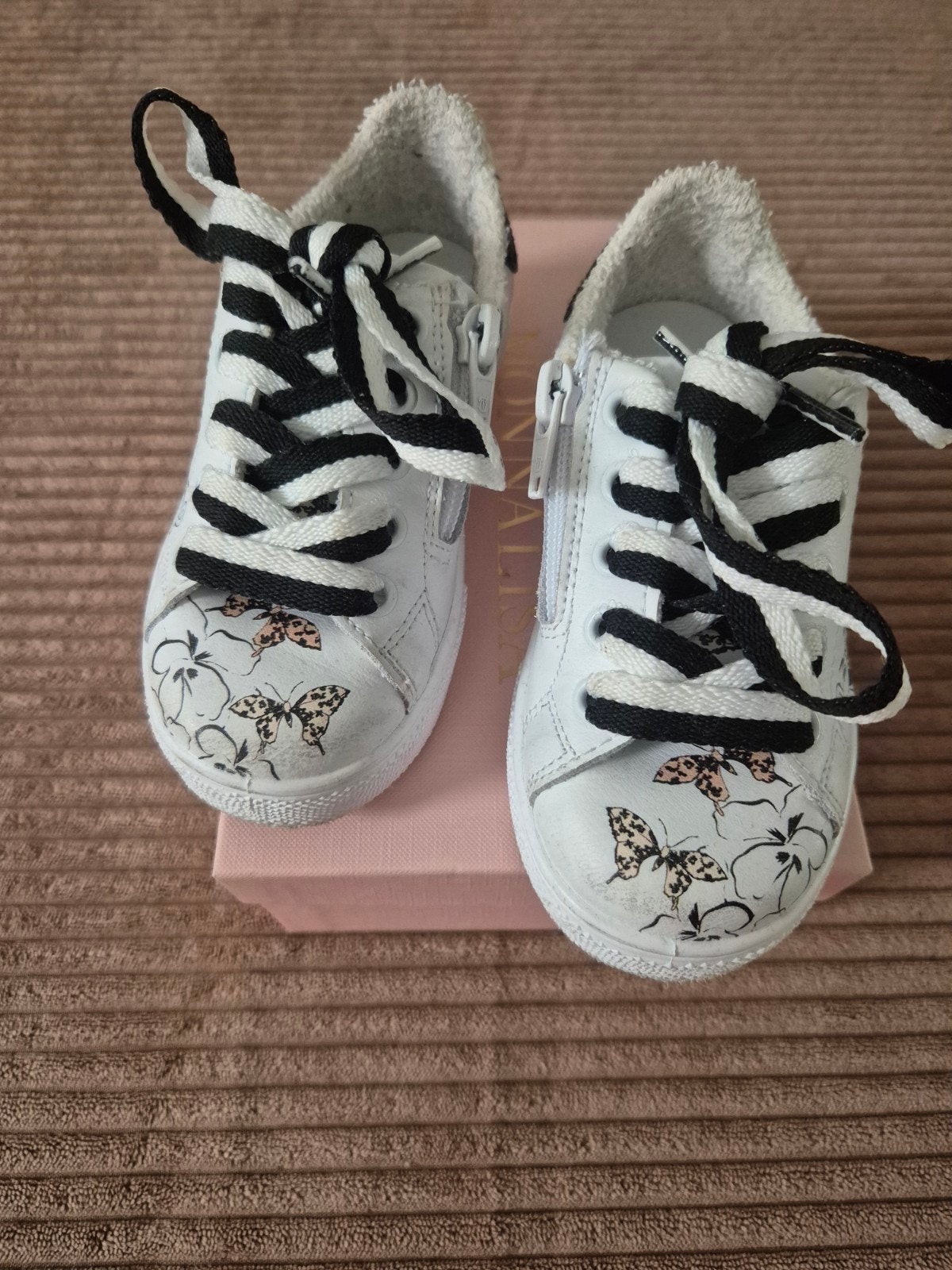 Monnalisa sneakers voor meisjes, maat 26, Meisje, Schoenen, Ophalen of Verzenden, Zo goed als nieuw