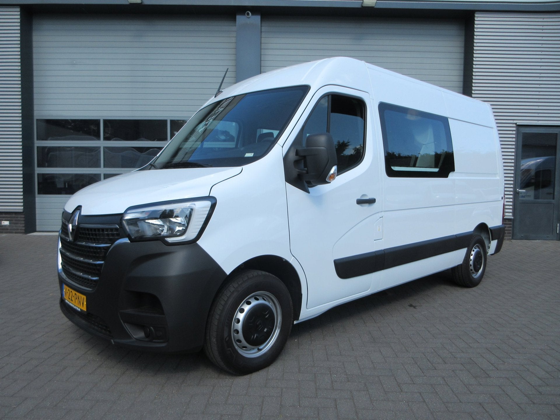 Renault MASTER T35 2.3 dCi 150 L2H2 DC 7 persoons dubbel cab, Voorwielaandrijving, Gebruikt, Euro 6, 4 cilinders