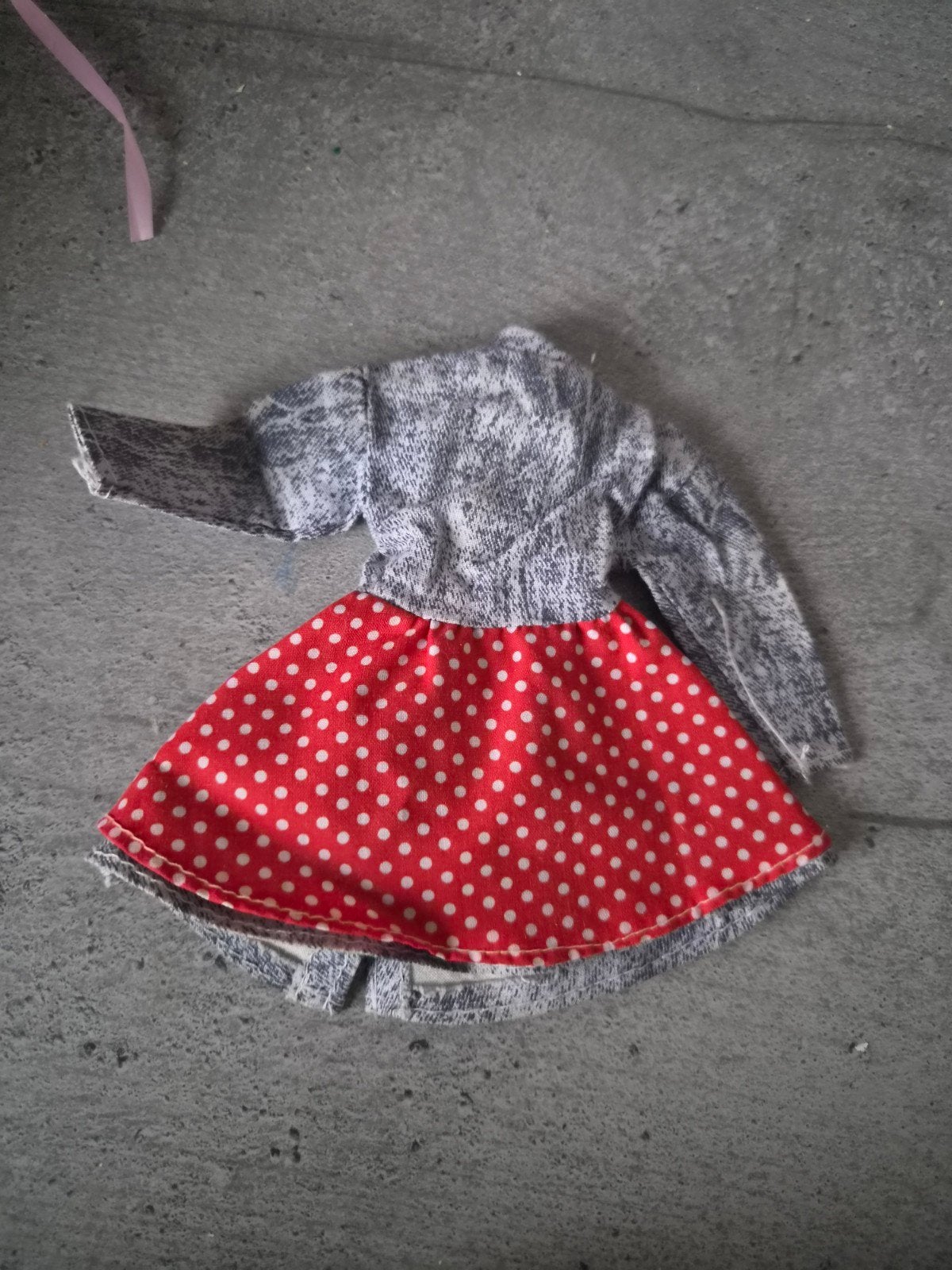 Vintage Barbie jurk rood met stippen, Ophalen of Verzenden, Gebruikt, Kleertjes