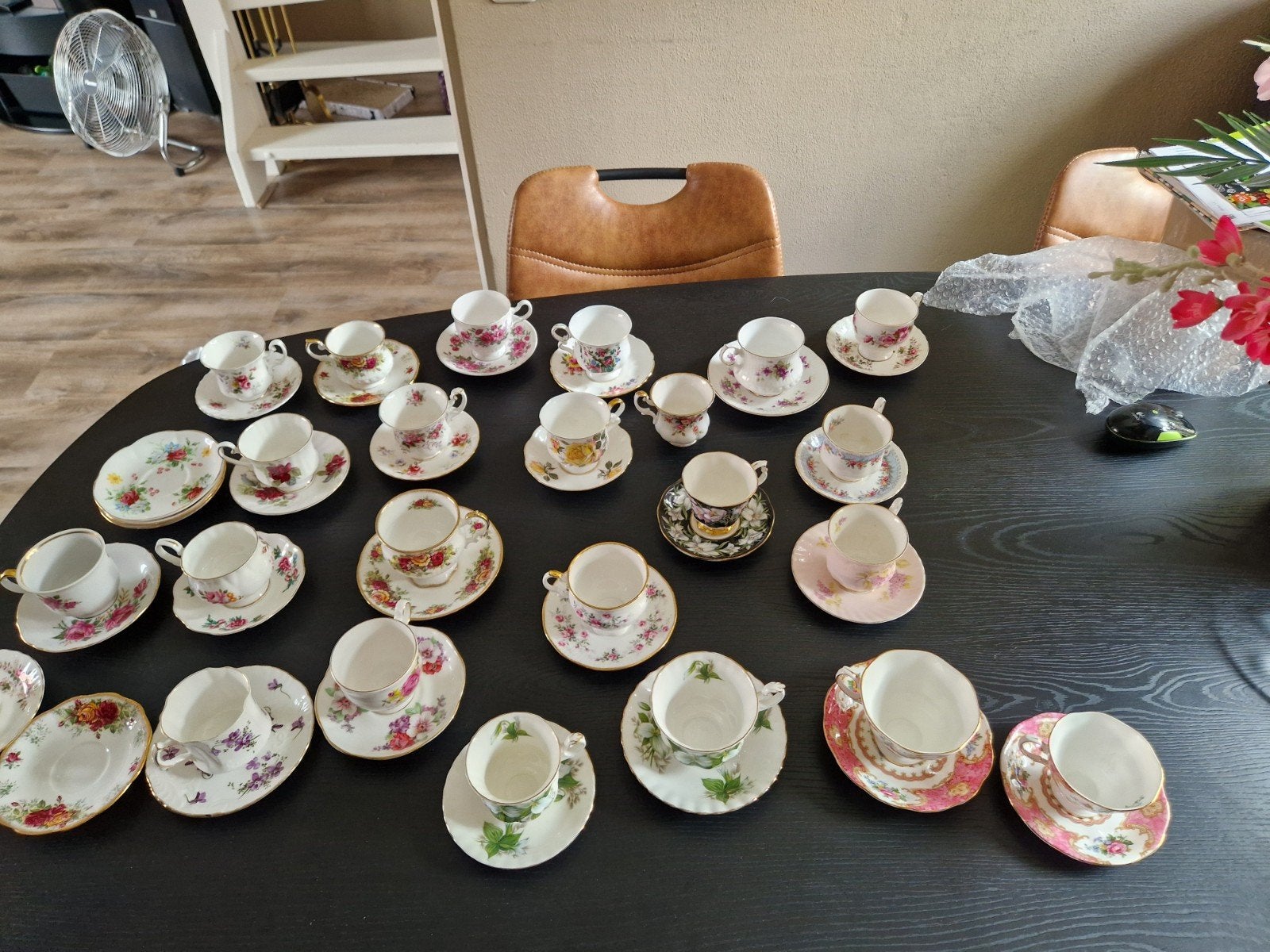 div kop en schotels o.a Royal Albert, Antiek en Kunst, Ophalen