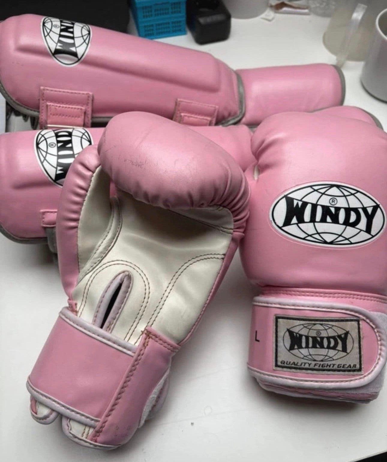 Windy boxset - nieuw €250, Verzenden, Gebruikt, Bokshandschoenen