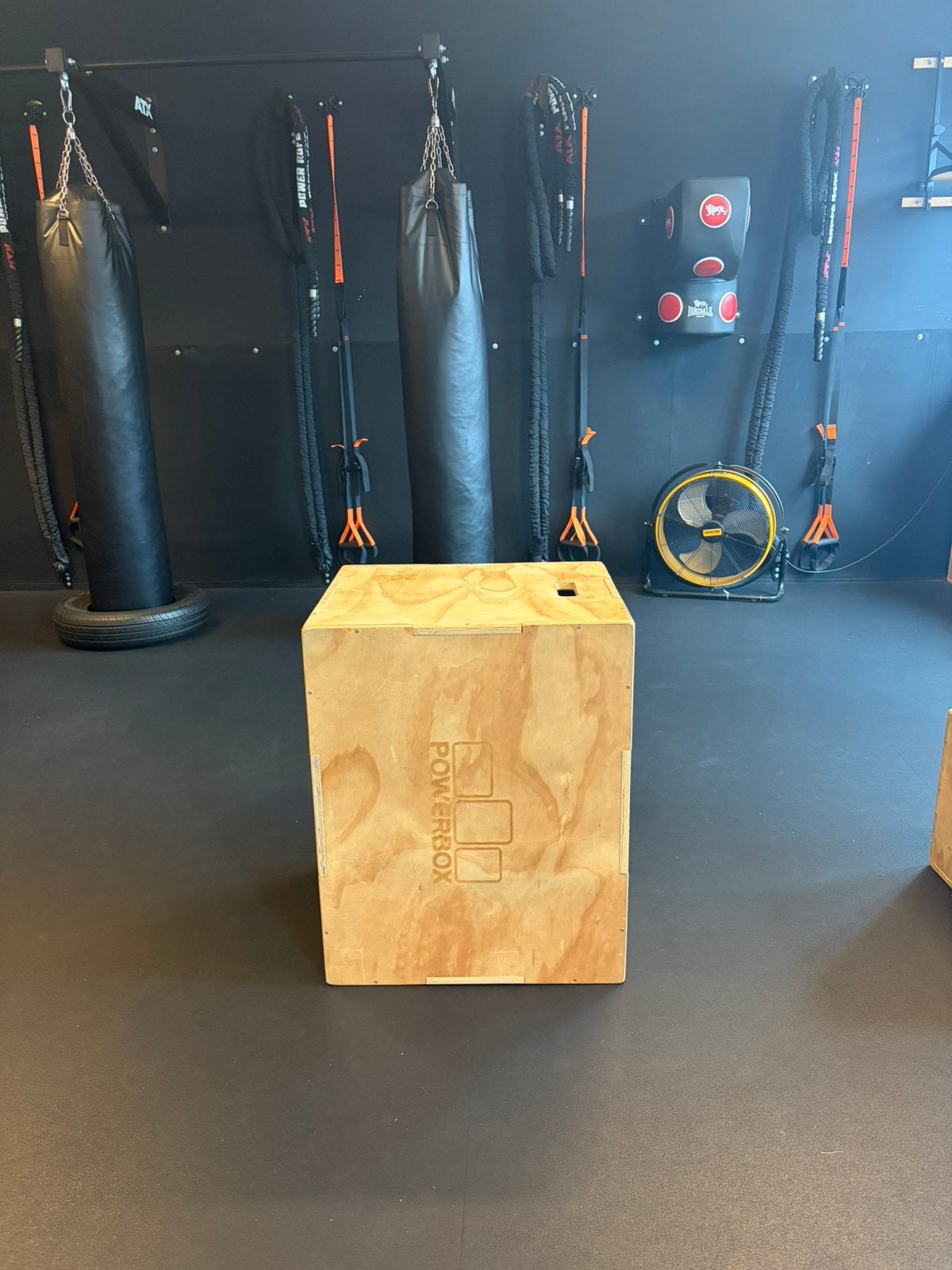 Houten Plyo box 20/24/30 inch, Ophalen, Zo goed als nieuw, Overige typen