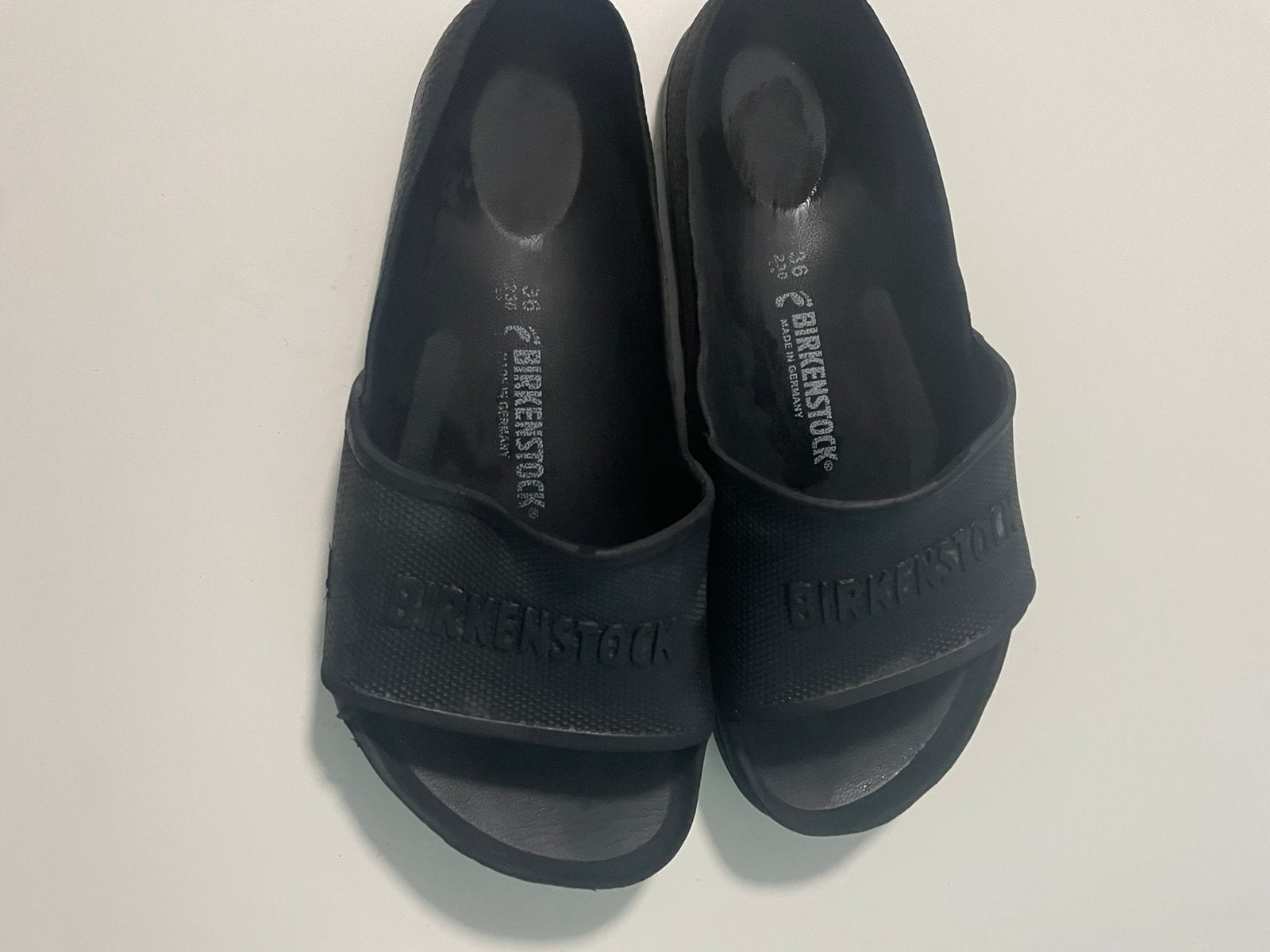 Birkenstock slippers maat 36 zwart, Kleding | Dames, Ophalen of Verzenden, Zo goed als nieuw, Zwart, Slippers