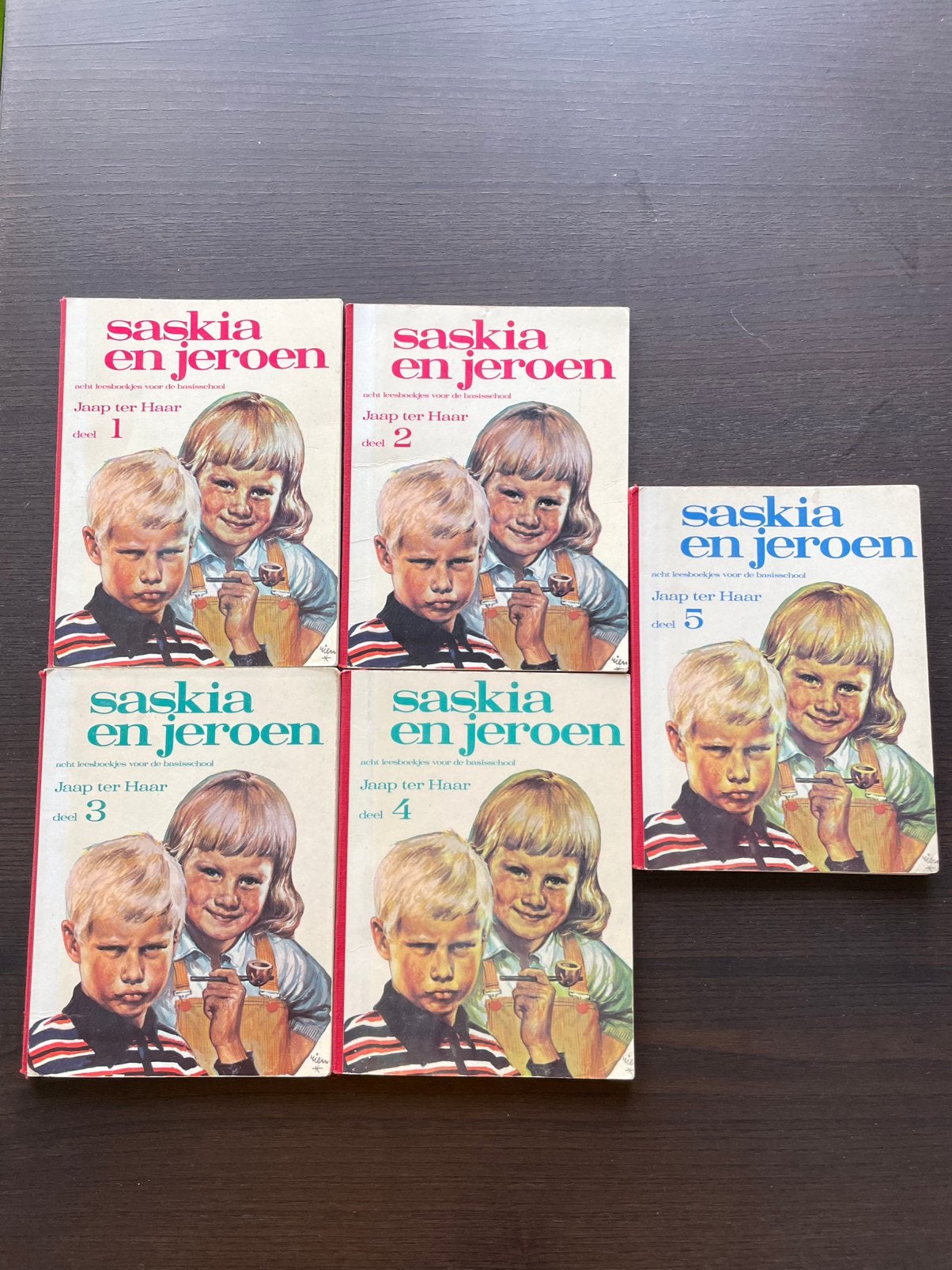 Saskia en Jeroen deel 1 t/m 5 leesboekjes, Ophalen of Verzenden, Gelezen