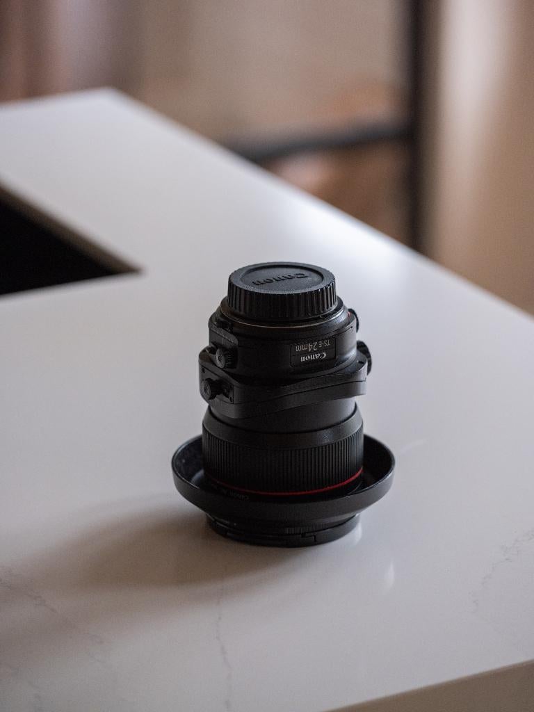 Canon TS-E 24mm f/3.5L II tilt shift lens, Audio, Tv en Foto, Fotografie | Lenzen en Objectieven, Ophalen, Zo goed als nieuw, Groothoeklens