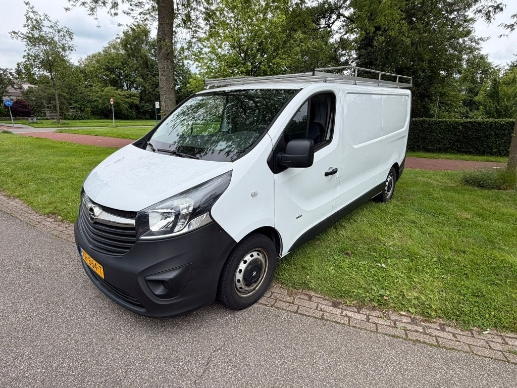 Opel Vivaro 2.0 D 66KW BV 2015 vaste prijs 4800,00, Auto's, Voorwielaandrijving, Euro 5, Stof, 4 cilinders