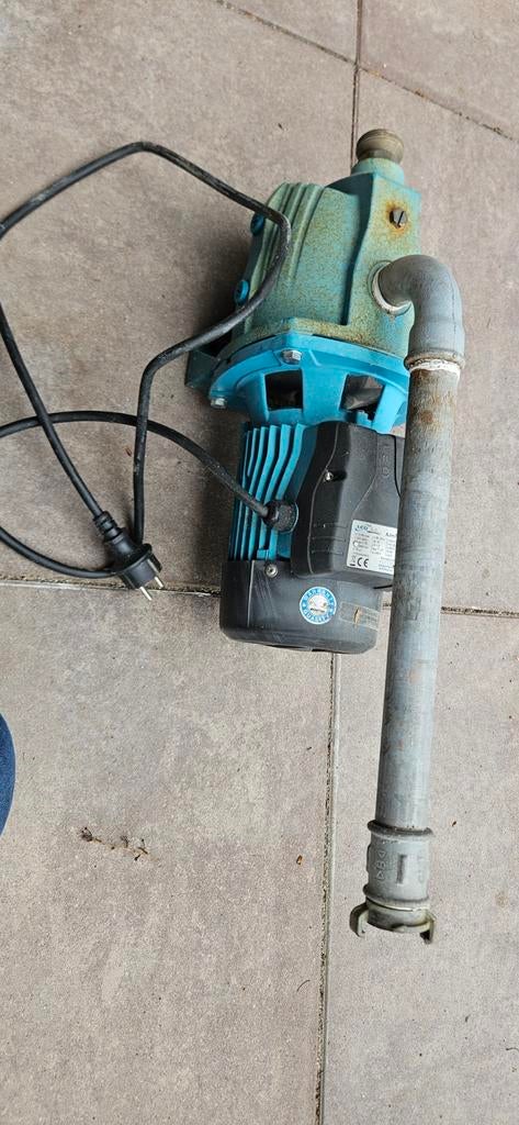 Gebruikte waterpomp met aansluiting, Ophalen of Verzenden, Gebruikt, Elektrisch, Beregeningspomp