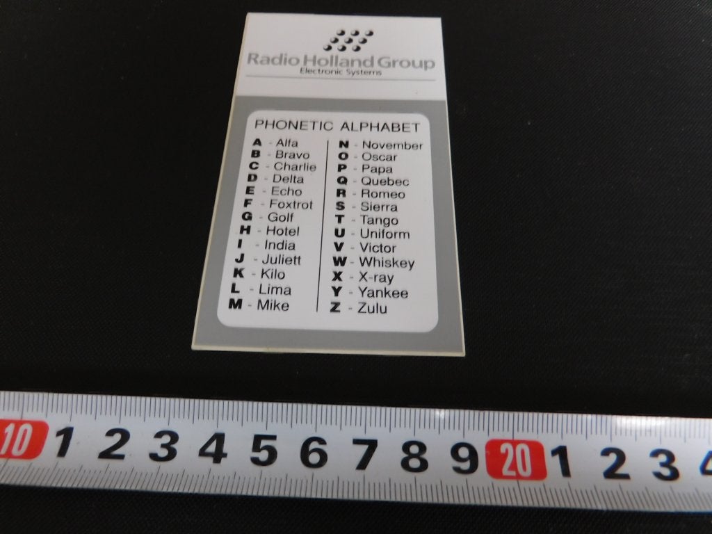 sticker Radio Holland Group Electronic Systems ALPHABET *, Verzamelen, Ophalen, Zo goed als nieuw