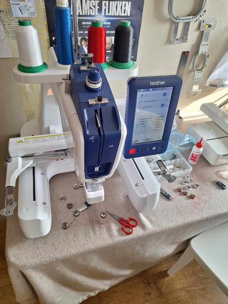 Brother VR borduurmachine, Hobby en Vrije tijd, Ophalen, Zo goed als nieuw, Borduurmachine