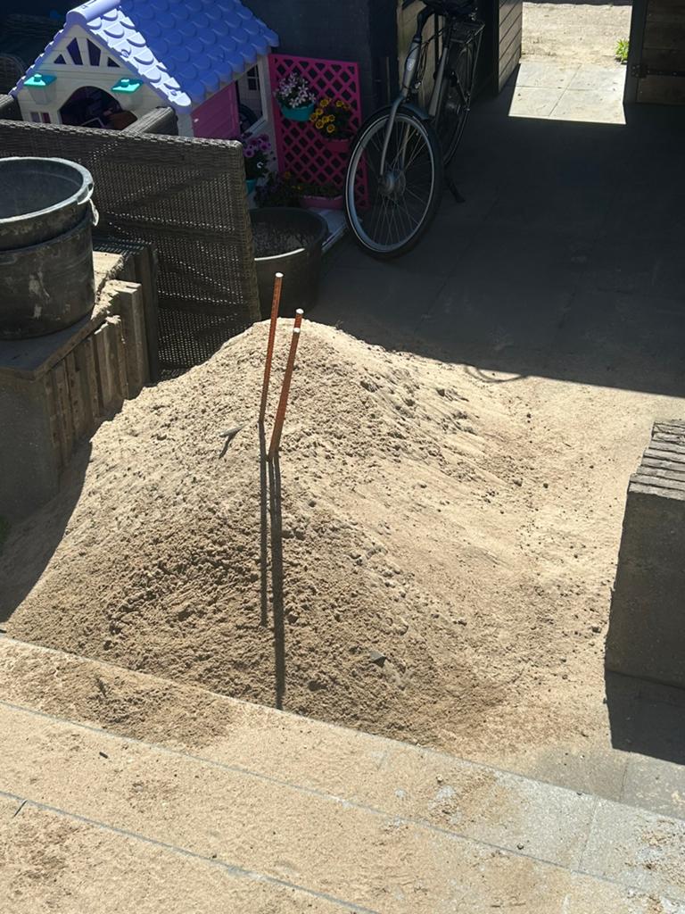 Gratis ophoogzand, Tuin en Terras, Zand, Ophalen, Zo goed als nieuw, Ophoogzand