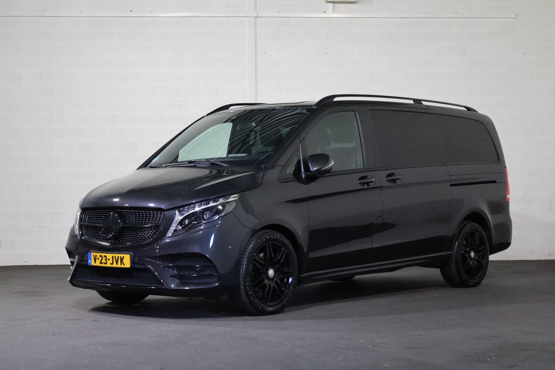 Mercedes-Benz V-Klasse 300d Edition AMG-Line DC Burmester, Achterwielaandrijving, Gebruikt, Euro 6, 4 cilinders