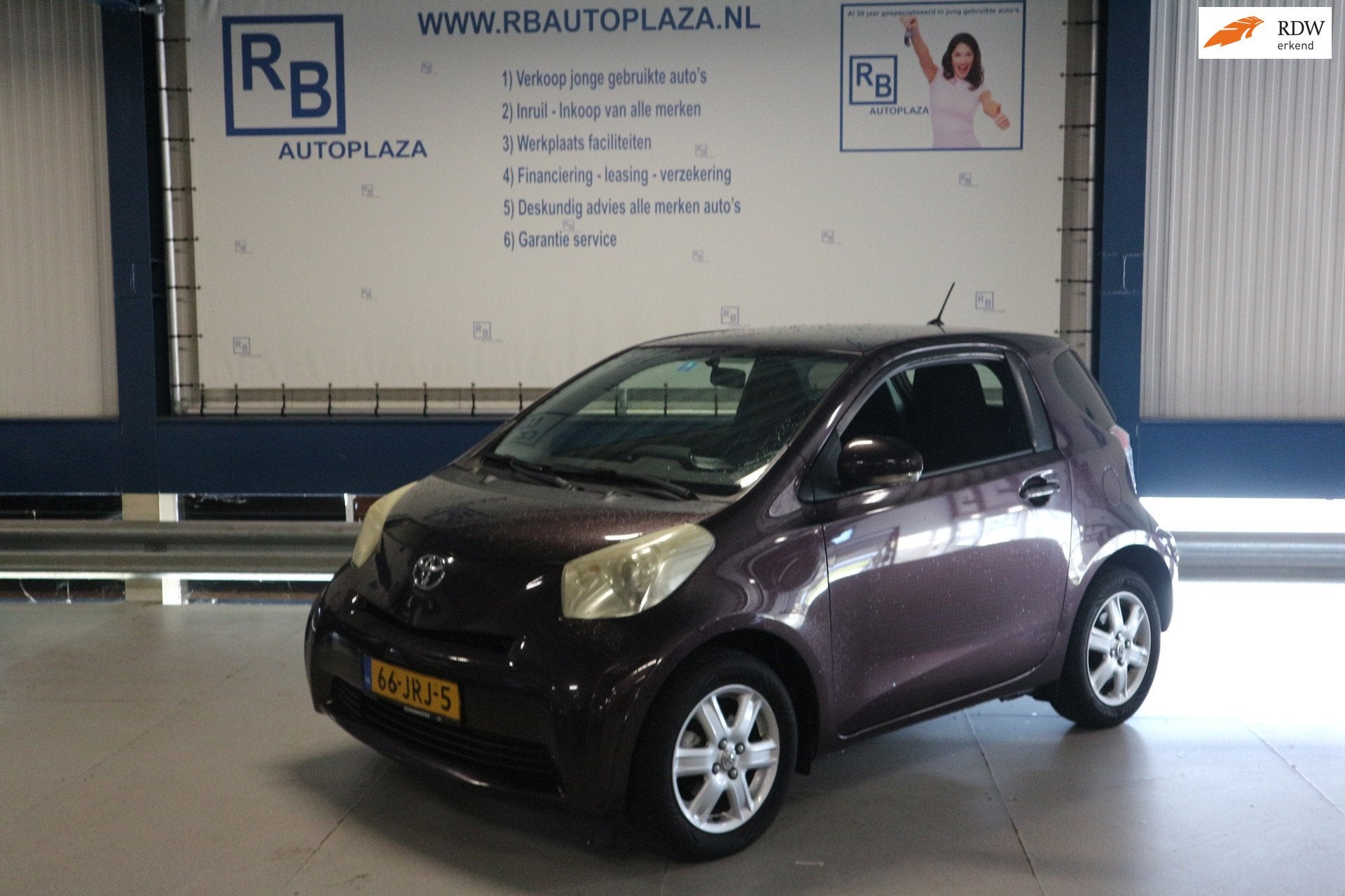 Toyota IQ 1.0 VVTi Comfort / NIEUWE APK / TOP AUTO ! !, Auto's, Gebruikt, Overige kleuren, Origineel Nederlands, Bedrijf