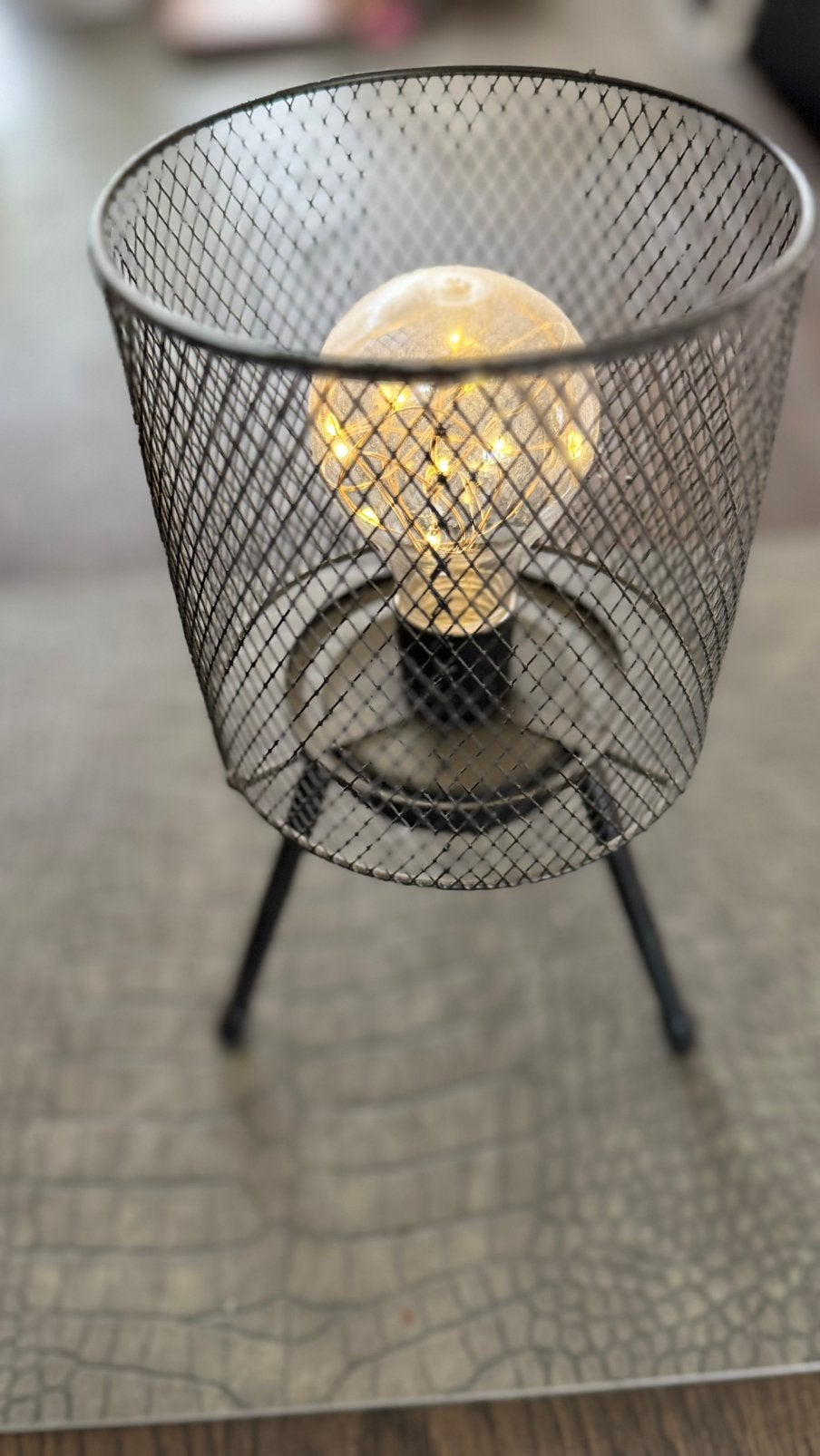 Industriële tafellamp met draadmand design, Ophalen, Zo goed als nieuw, Metaal, Minder dan 50 cm