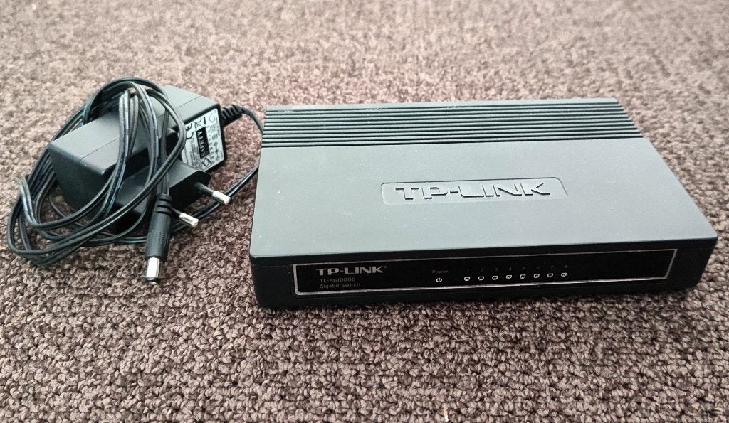 TP-Link TL-SG1008D 8-poorts gigabit switch, Ophalen of Verzenden, Gebruikt