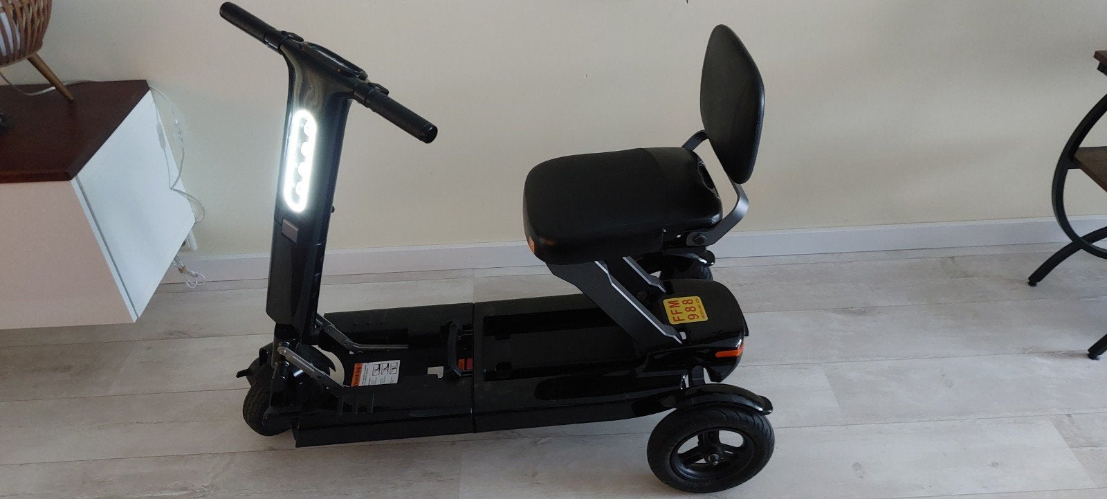 Relync r2 Opvouwbare scootmobiel met 2 accu's, Diversen, Rolstoelen, Ophalen, Elektrische rolstoel