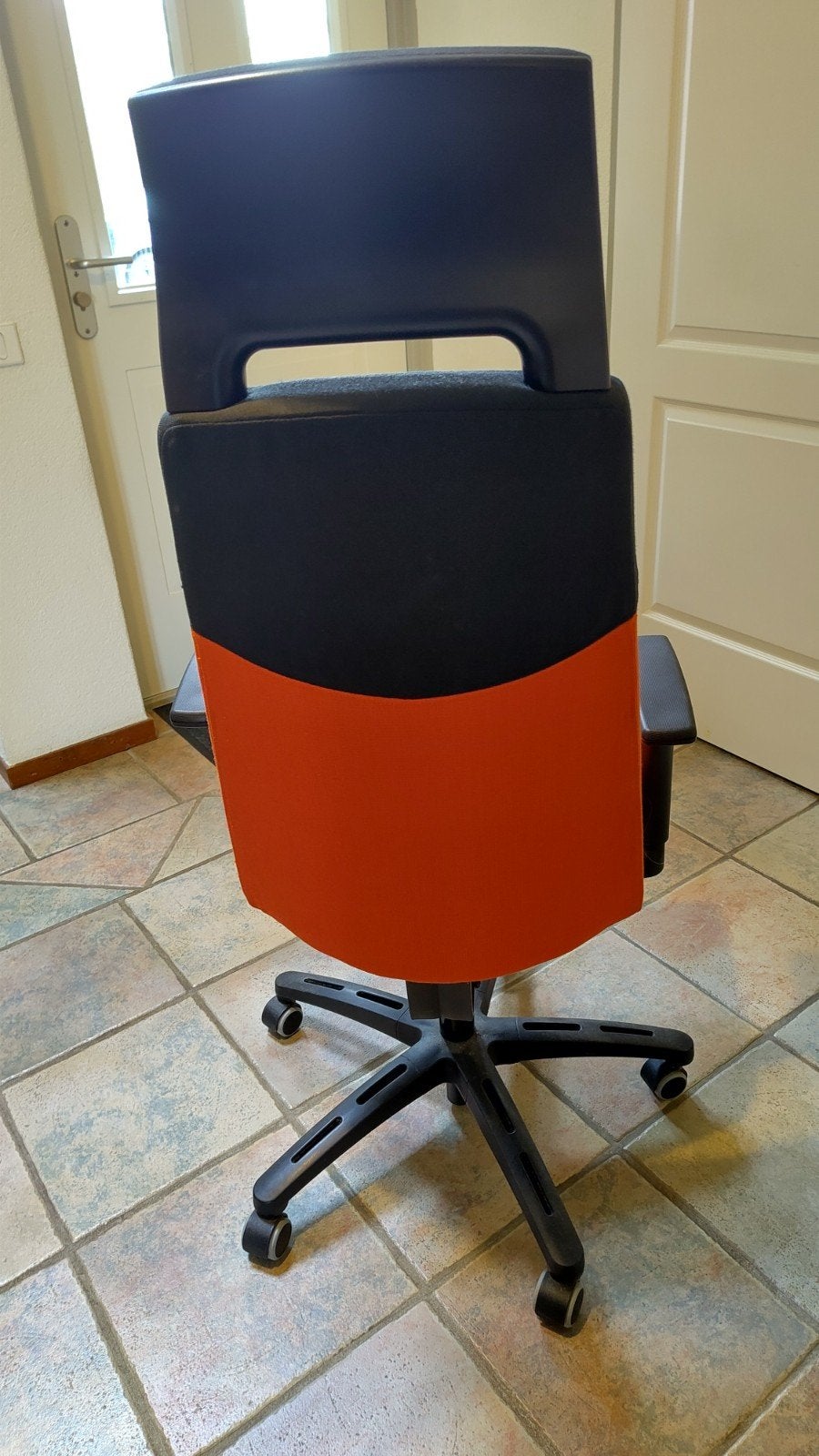 Fijne IKEA bureaustoel te koop. De stoel is in prima staat., Ophalen, Gebruikt, Zwart