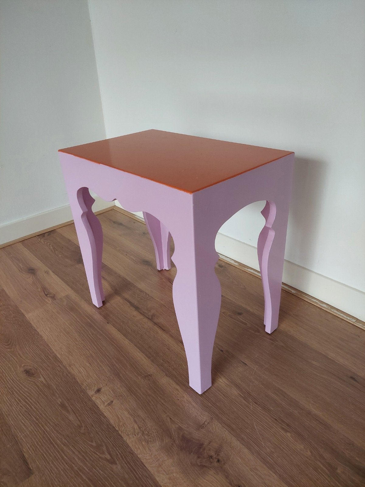vrolijk krukje- tafeltje, Ophalen, Tafel(s)