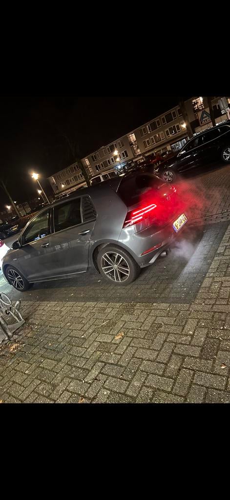 Volkswagen Golf 1.4 TSI Phev 204pk 5D DSG 2018 Grijs, Auto's, Plug-in hybride, 1395 cc, 149 pk, 1515 kg