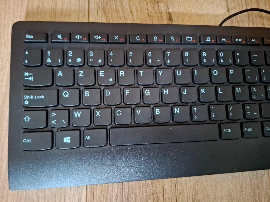 Lenovo USB-toetsenbord (AZERTY), Computers en Software, Gebruikt, Multimediatoetsen, Azerty, Ophalen of Verzenden