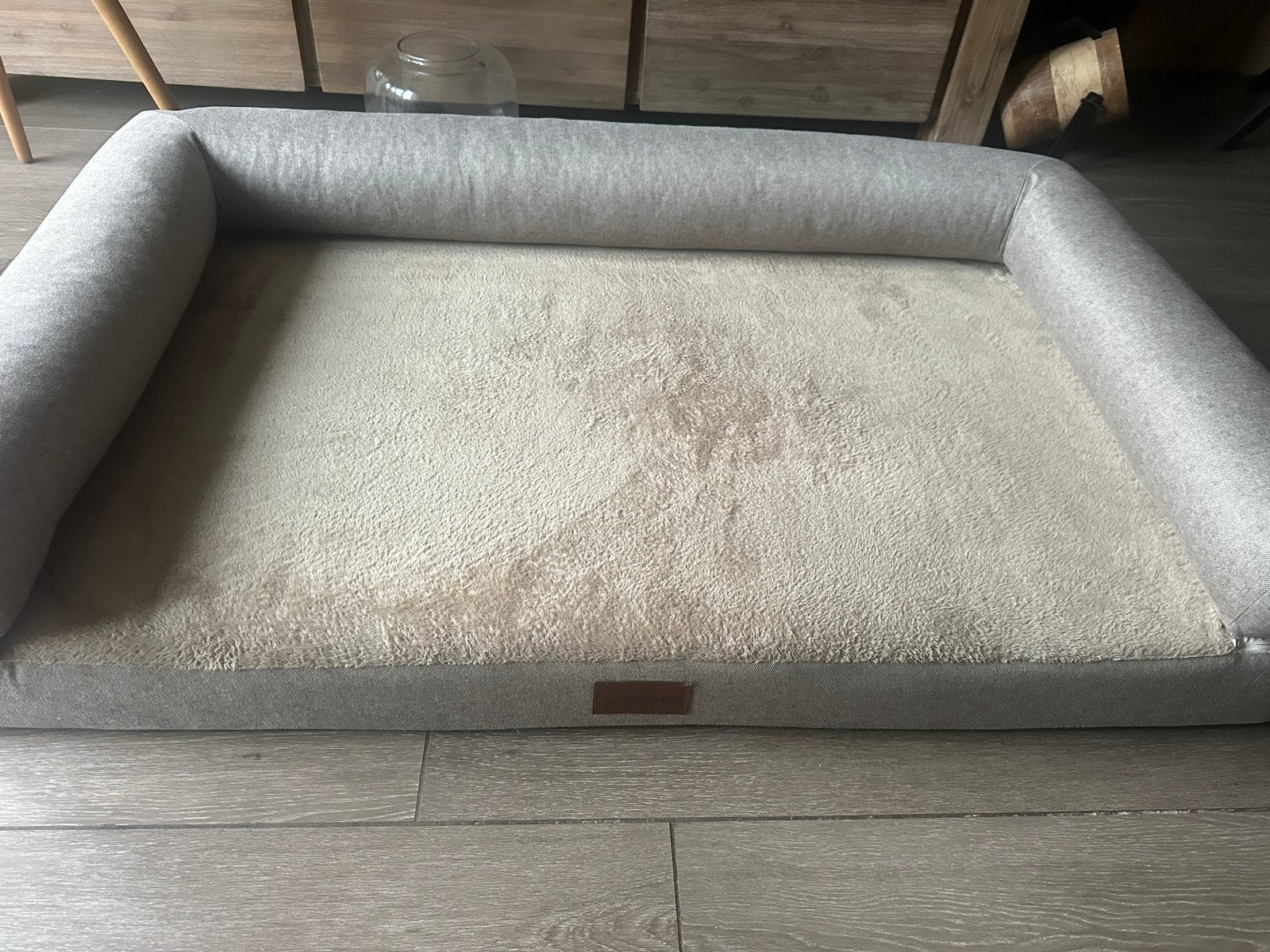 Tekoop een orthopedisch matras voor je hond beige/ grijs, Dieren en Toebehoren, Ophalen, Zo goed als nieuw, Hondenmand
