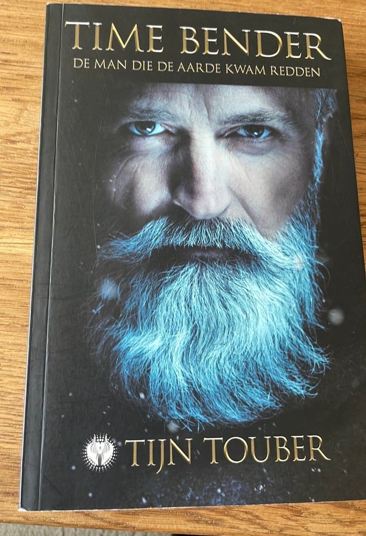 Tijn Touber - Time Bender, Boeken, Ophalen of Verzenden, Zo goed als nieuw, Tijn Touber