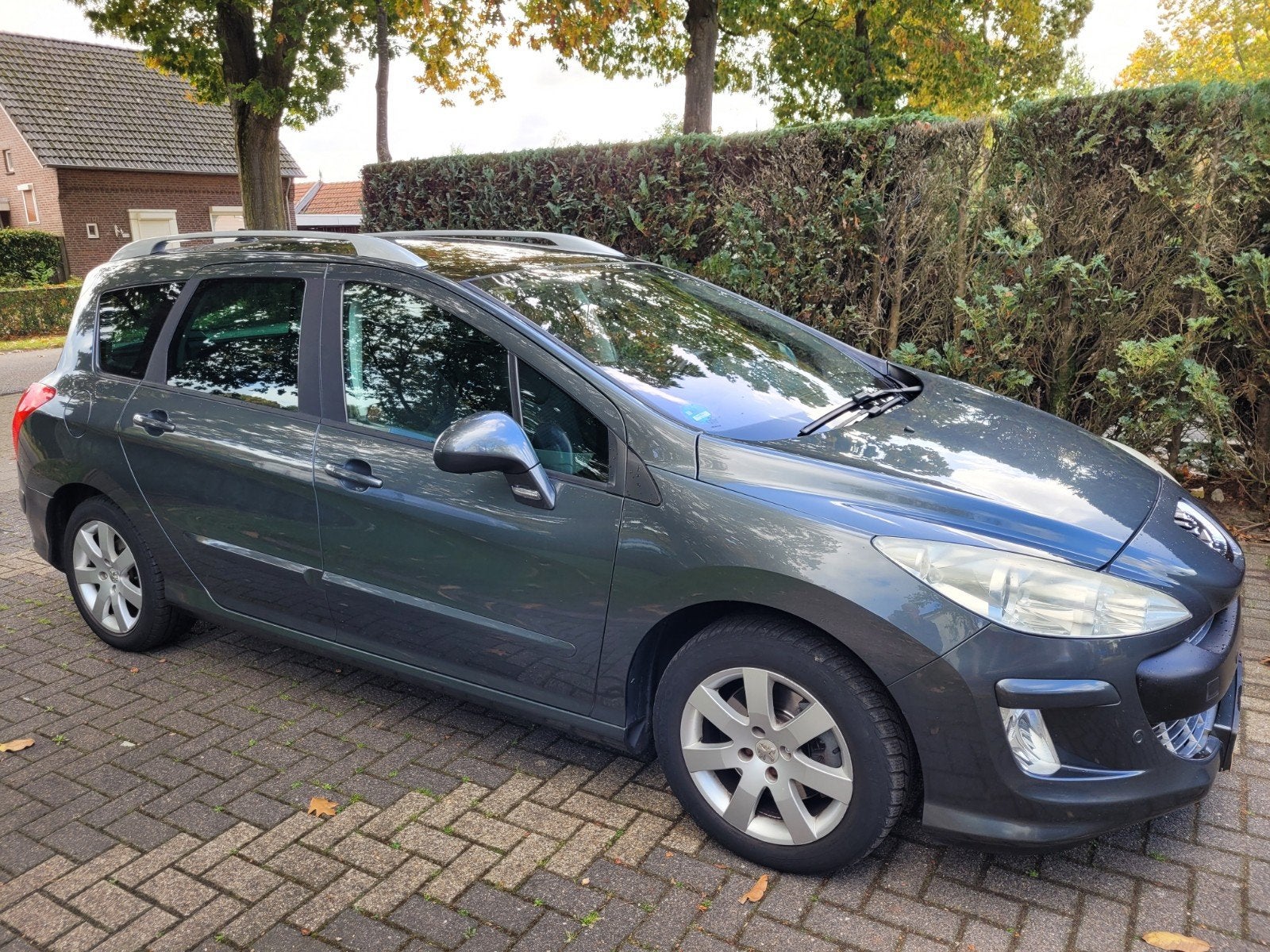 Peugeot 308 1.6 THP 103KW SW 7P AUT 2008 Grijs, Auto's, 4 cilinders, 7 stoelen, Origineel Nederlands, Panoramadak