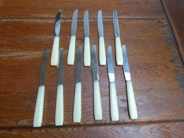 11 art deco dessert mesjes met bakelieten handgreep., Ophalen of Verzenden