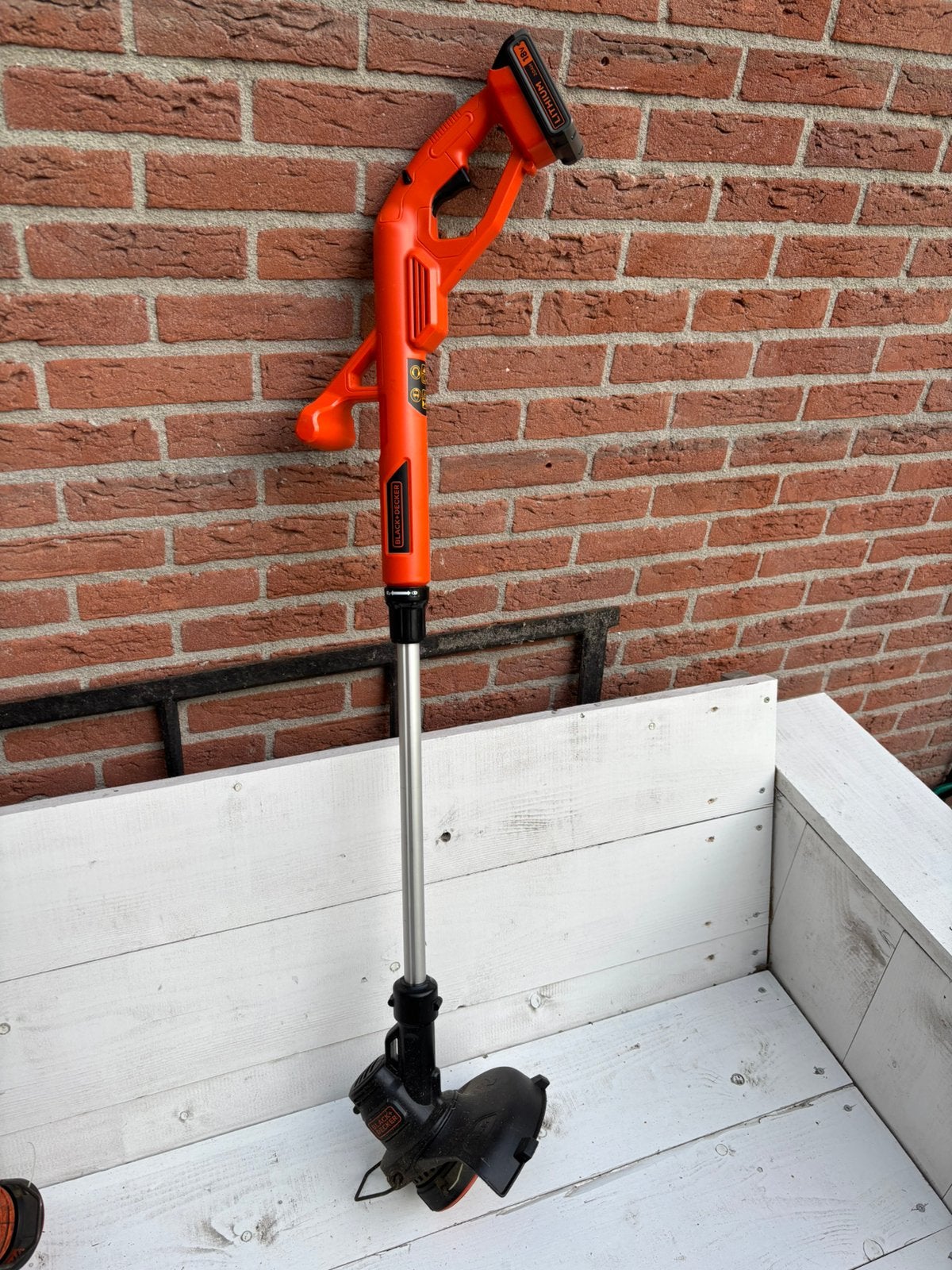 Black & Decker Grastrimmer op accu, Accu, Ophalen of Verzenden, 10 tot 30 cm, Black & Decker